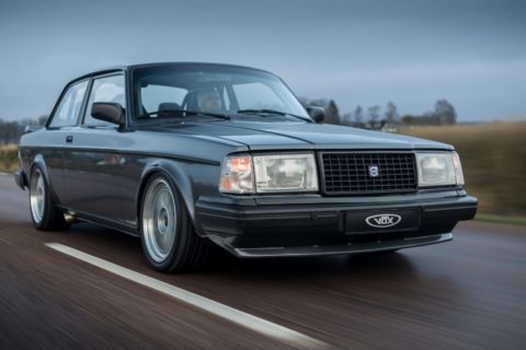 Легенда – Volvo 240.